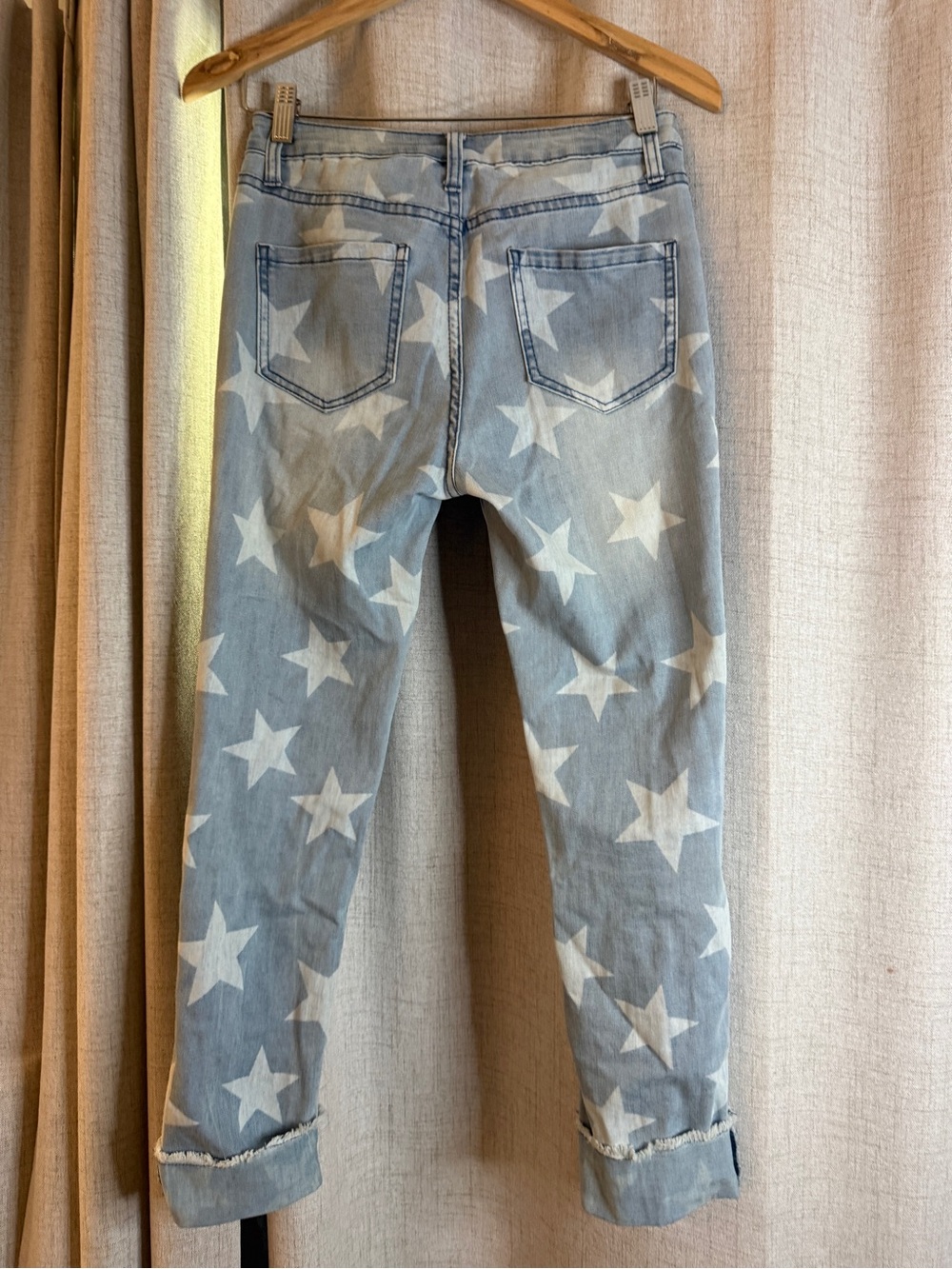 easel Light Blue Star-Print Distressed Boyfriend Jeans - Picture 5 of 5